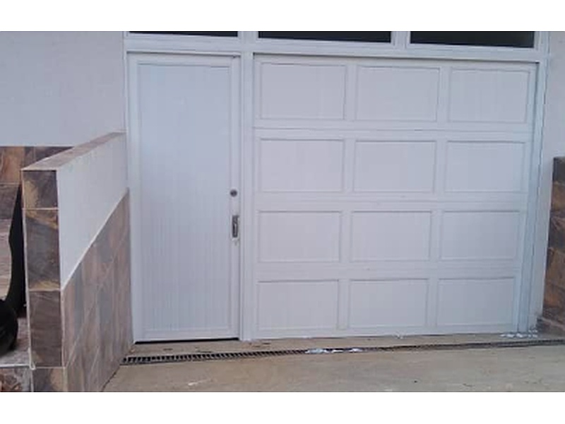 Puerta blanca Colombia