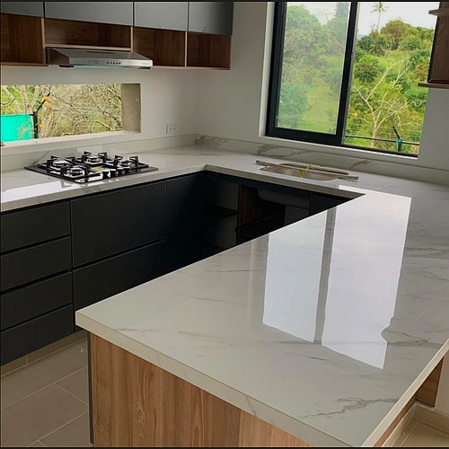 MB Carpinteria Colombia