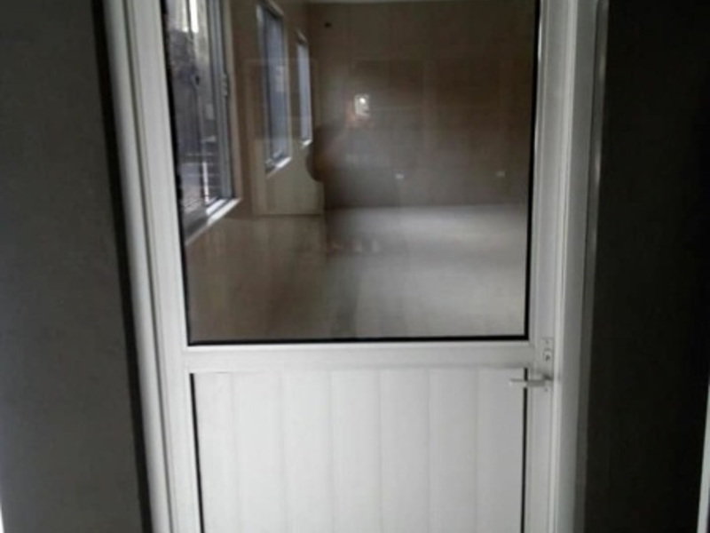 Puerta de acero galvanizado Colombia